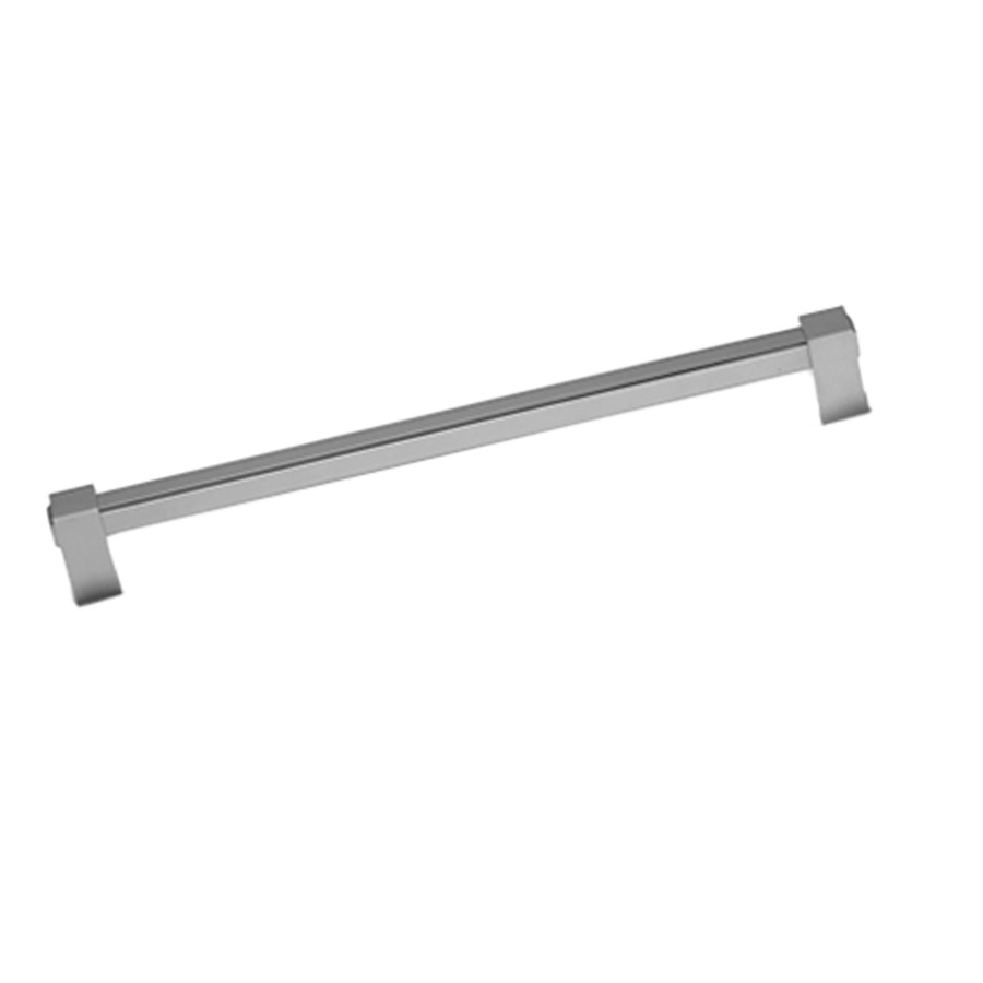 Porte-serviette RELING
H 5 cm, L jusque à 70 cm
angulaire, montage latérale à
droite au bord de recouvrement
LONGEUR À SPÉCIFIER À LA
COMMANDE