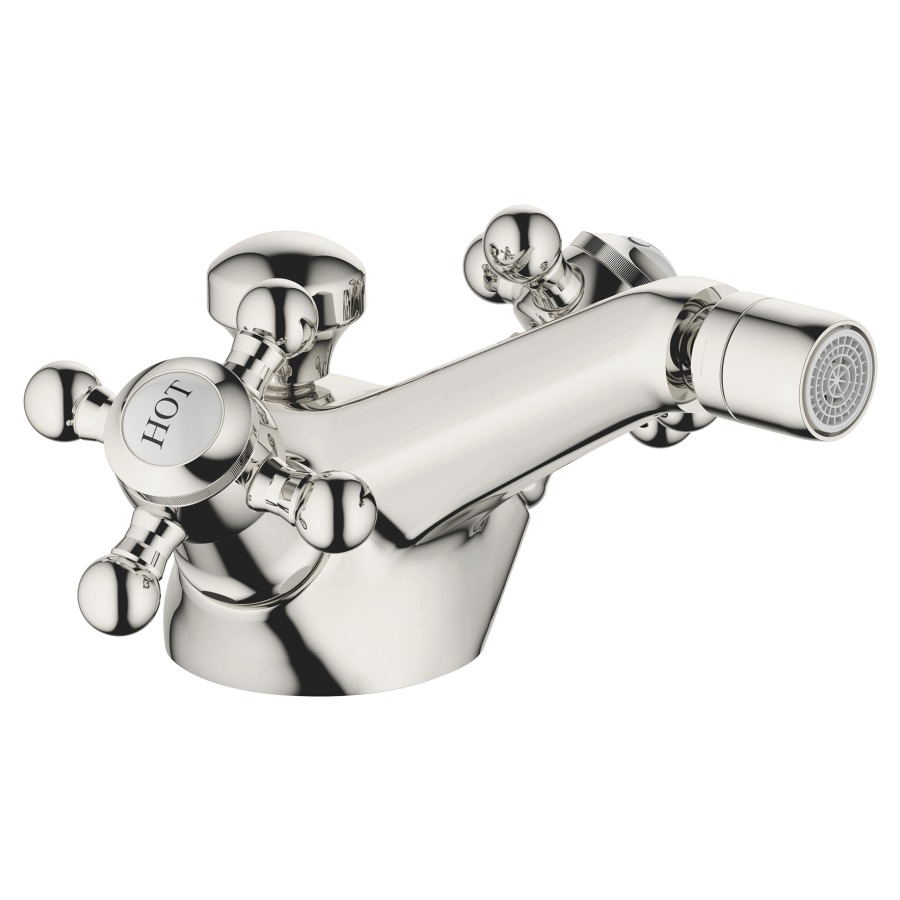 Batterie de bidet MADISON
S 125 mm, buse orientable
vidage excentrique
groupe acoustique I