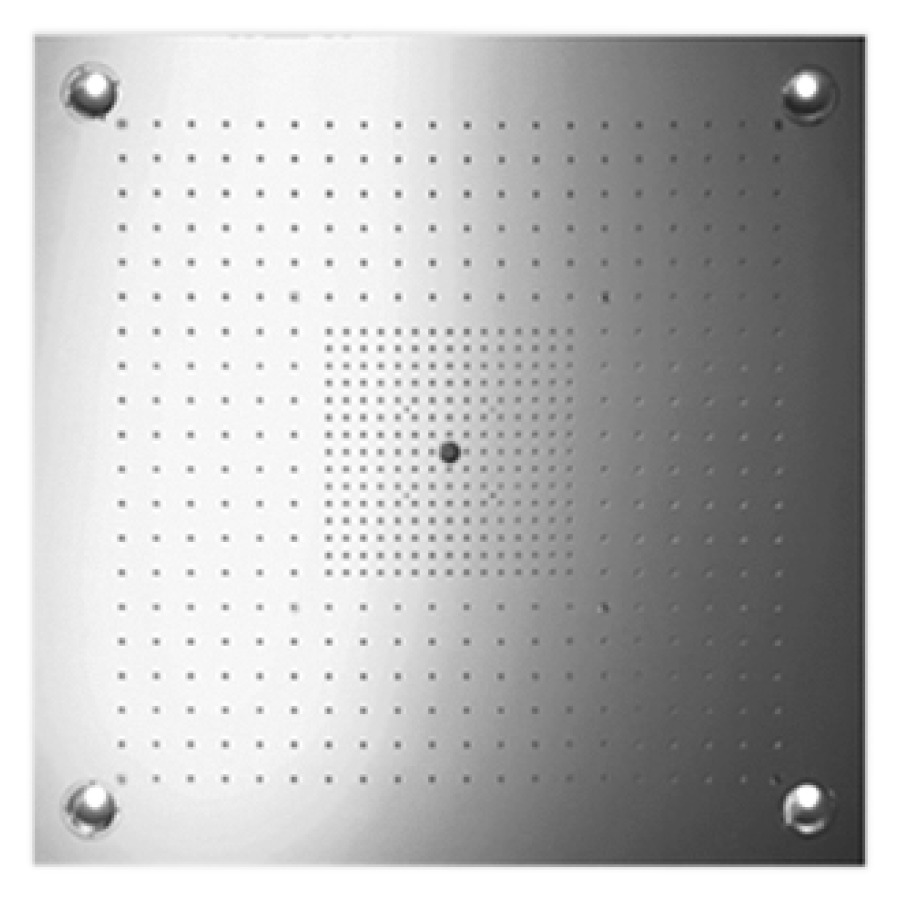 ShowerHeaven STARCK 3/4"
97 x 97 cm, pour encastrement
dans ou sur le plafond
3 zones de jets, zone Body
extérieure, zone Rain inté-
rieure avec technologie Air
jet laminaire D 17 mm
avec lumière, sans module
thermostat 758 458/757 031
débit 50 l/min
groupe acoustique NT