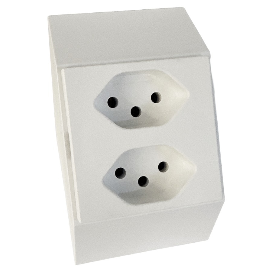 Prise double Loosli
dans le tiroir, emplacement avant en bass
avec câble de raccordement et fiche mâle type 13
étagère sous le tiroir du haut y compris
position selon plan
raccordement  électrique nécessaire sur chantier