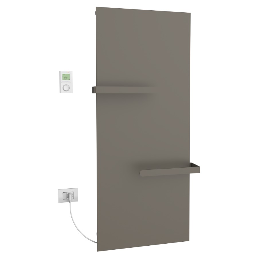 Radiateur de bain Ice Bagno
short E, 46,5 x 152 cm, 700 W
raccordement électrique 230 V
tige de chauffage à gauche
récepteur IP40, télécommande
radio IP30, programmable
2 porte-serviette court
réversible, matériel de
fixation